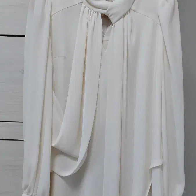 [BUNJANG] JIGOTT Blouse / JJGOTT 지고트 블라우스