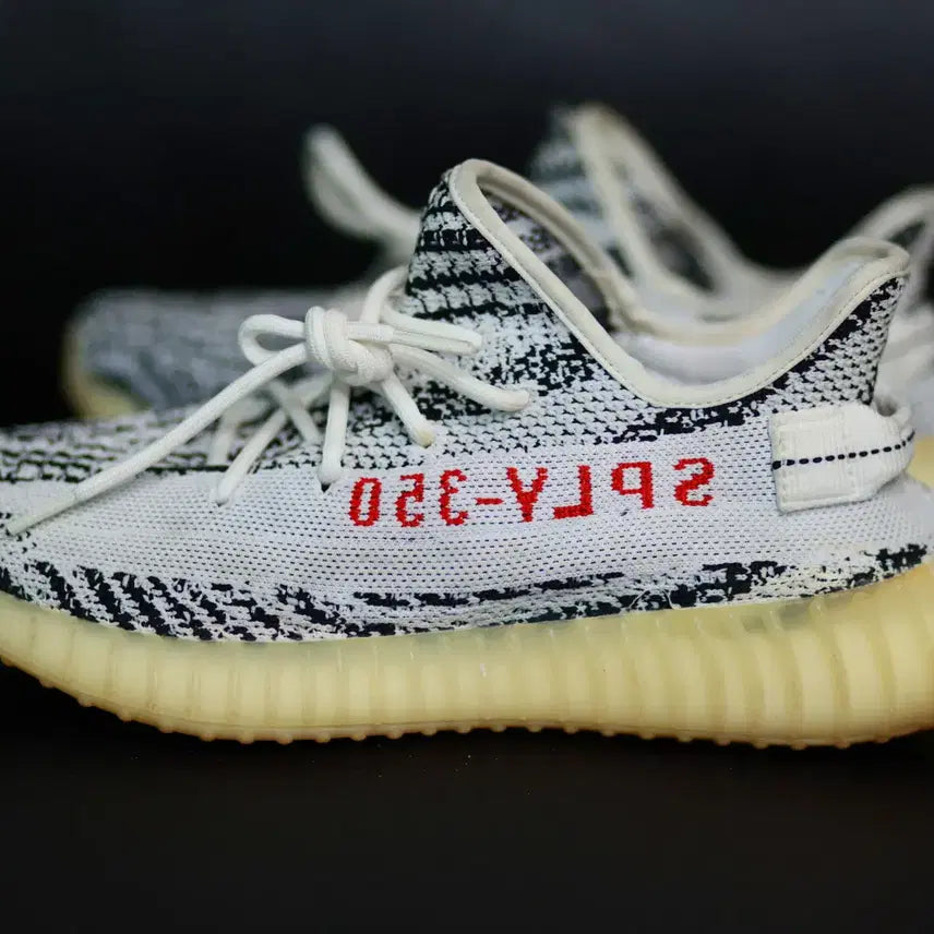 [BUNJANG] Adidas Yeezy Boost 350 V2 Zebra / 감성 끝판왕 / 이지 부스트 350 V2 지브라