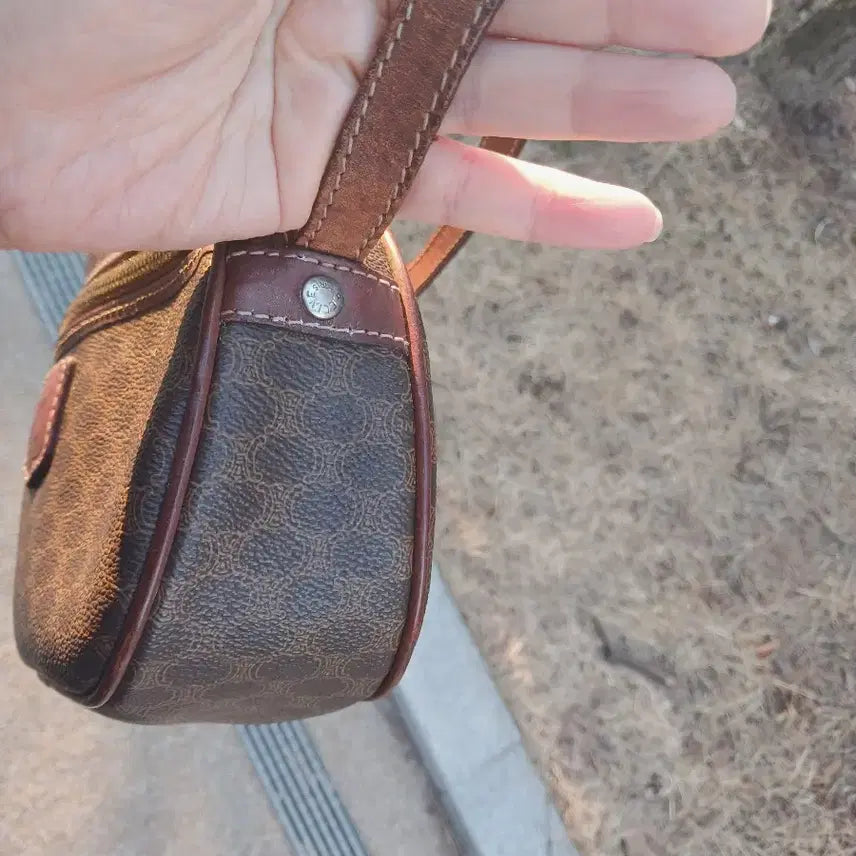 [BUNJANG] Celine Vintage Macadam Triomphe Blazon Camera Bag / [정품] 세린느 빈티지 마카담 트리오페 블라종 카메라백 (숄더/크로스)