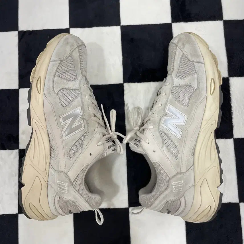 [SOLD OUT] 206) 뉴발란스 878 그레이 285mm