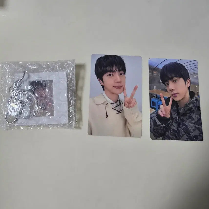 [SOLD OUT] 방탄소년단 아리랑 앨범 위버스 특전 석진 키링 포카 일괄