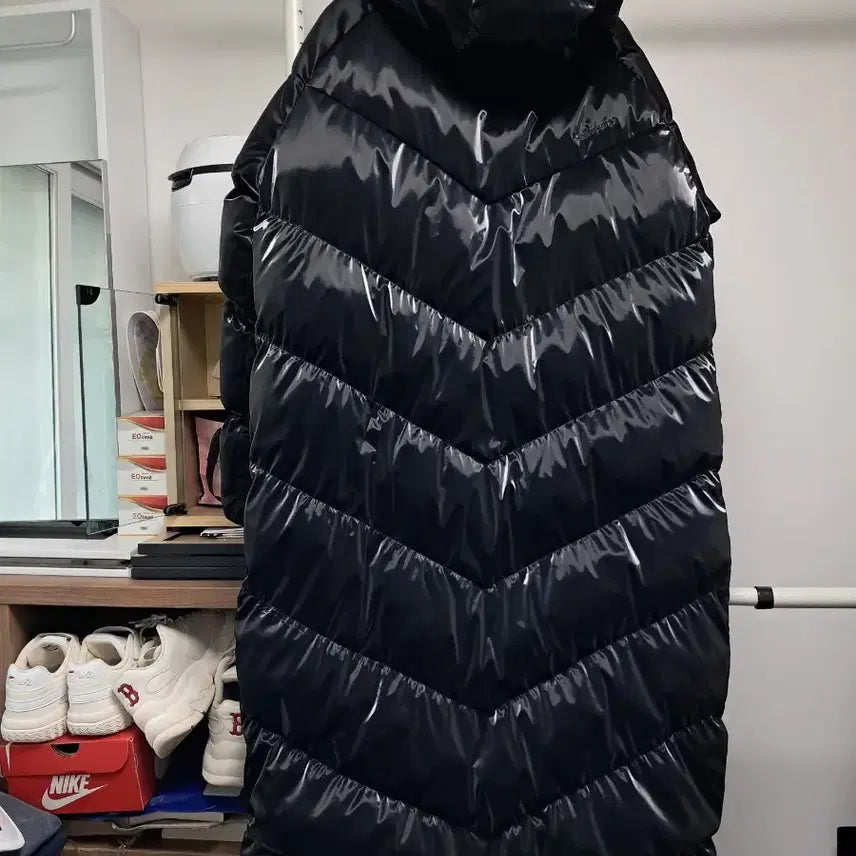 [BUNJANG] Nike THERMA-FIT Long Padded Jacket / 블랙 광택 롱 패딩 점퍼 나이키 공용 THERMA-FIT 롱패딩 블랙