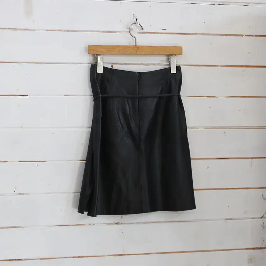 [BUNJANG] JILL STUART Leather Skirt / JILL STUART 레더 스커트 (여성용 24.5)