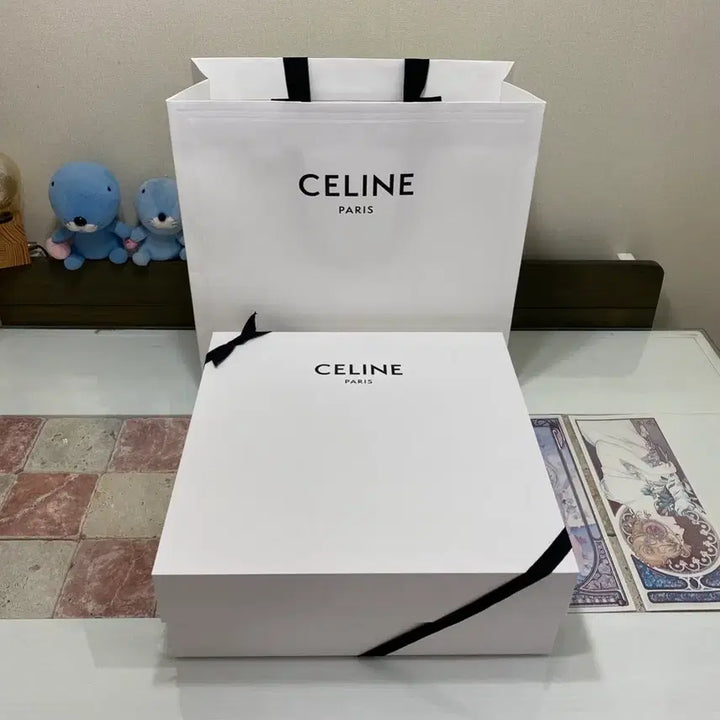 [BUNJANG] Celine Box Set / 셀린느 가방 박스(36x36x12.5) + 리본 + 쇼핑백