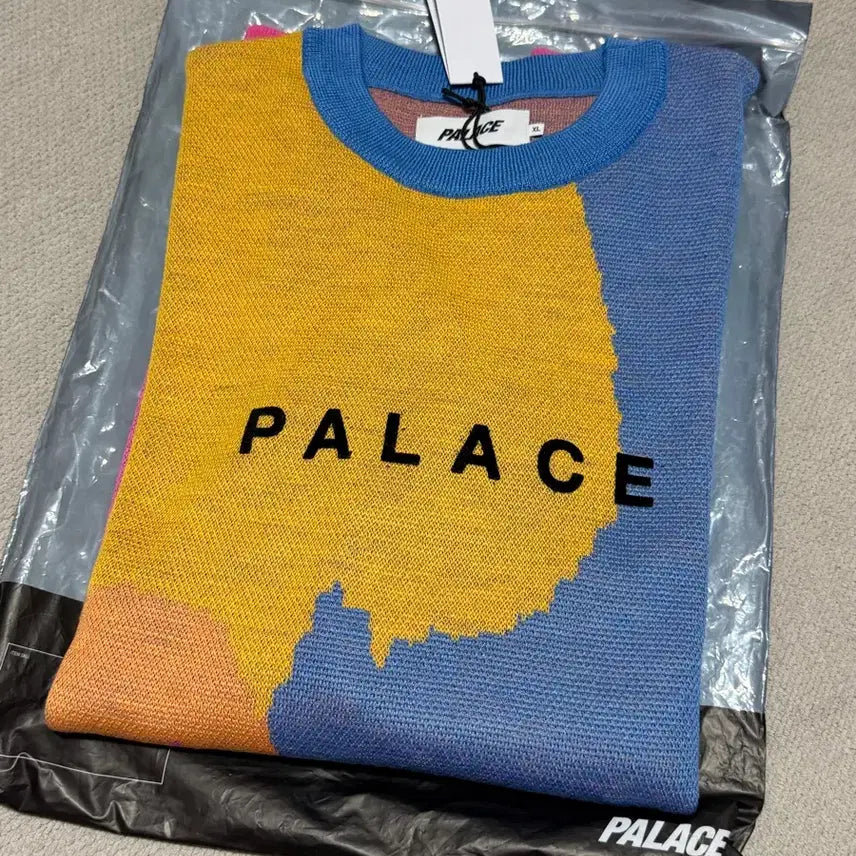 [BUNJANG] Palace Wall Knit XL / 팔라스 월 니트 XL