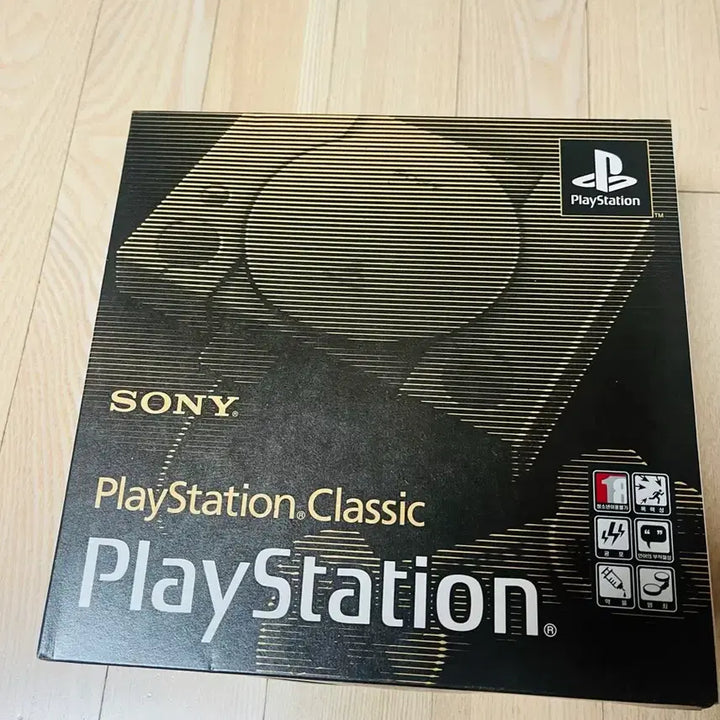 [BUNJANG] Sony PlayStation Classic Console (Sealed) / SONY PlayStation Classic_미개봉_밀봉씰