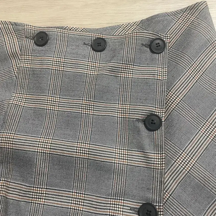 [BUNJANG] MAGJAY Plaid Asymmetrical Skirt Size 55 / MAGJAY 체크 언발란스 스커트 55사이즈