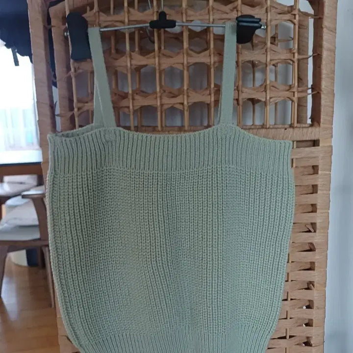 [BUNJANG] Mint Knit Cami Top Free Size / 민트 니트 끈나시 Free 사이즈