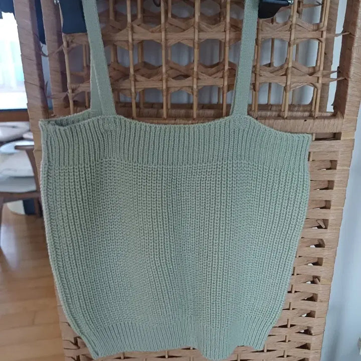 [BUNJANG] Mint Knit Cami Top Free Size / 민트 니트 끈나시 Free 사이즈