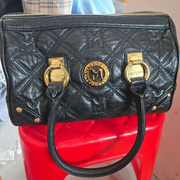 [BUNJANG] Metrocity Quilted Tote Bag - Black / 메트로시티 퀼팅 토트백 블랙