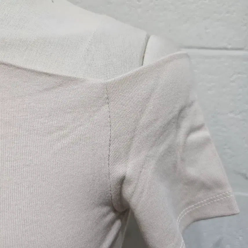 [BUNJANG] Off-Shoulder Crop Top - Light Beige / 한쪽어깨 오프숄더 크롭 무지 반팔- 연베이지