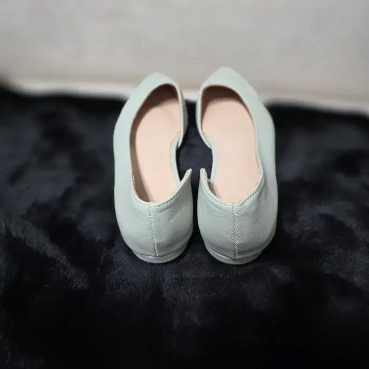 [SOLD OUT] 민트색 뾰족코 플랫 여성 구두