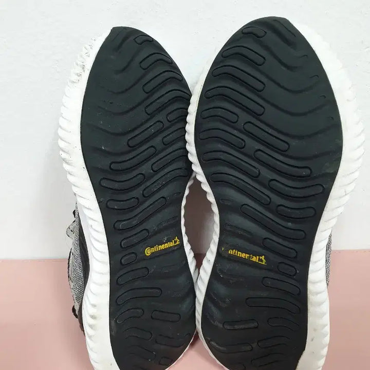 [BUNJANG] Adidas AlphaBounce Beyond Gray Sneakers (Size 235) / 아디다스 회색 알파바운스 비욘드 운동화 235사이즈