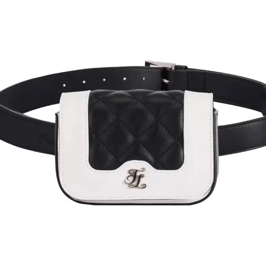 [BUNJANG] Belt Bag Black/White / 벨트백 블랙/화이트