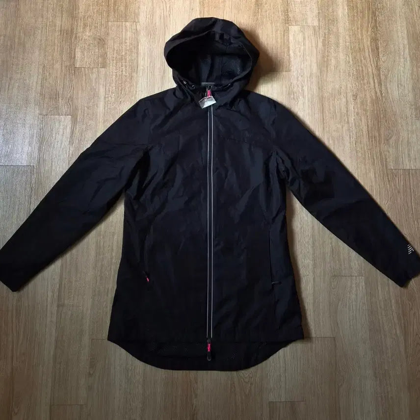 [BUNJANG] New Balance Black Windbreaker S Size / (택달린새상품)미국구매 검정색 뉴발란스 바람막이 S사이즈
