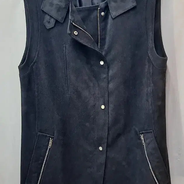 [BUNJANG] SLRIAHH Suede Vest Black / SLRIAHH 스웨이드 블랙 조끼