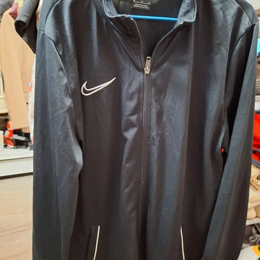 [BUNJANG] Nike Dri-FIT Black Training Jacket (M) / 나이키 드라이핏 블랙 트레이닝 자켓M