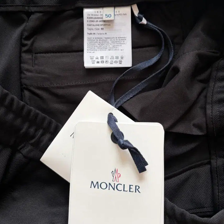 [BUNJANG] Moncler Black Logo Jogger Pants / 25fw몽클레어 블랙 로고 조깅팬츠 50(33~36)