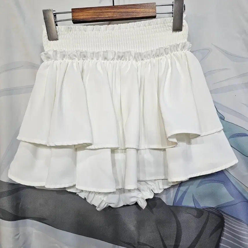 [BUNJANG] White Tiered Skirt Pants / 화이트 캉캉 치마바지