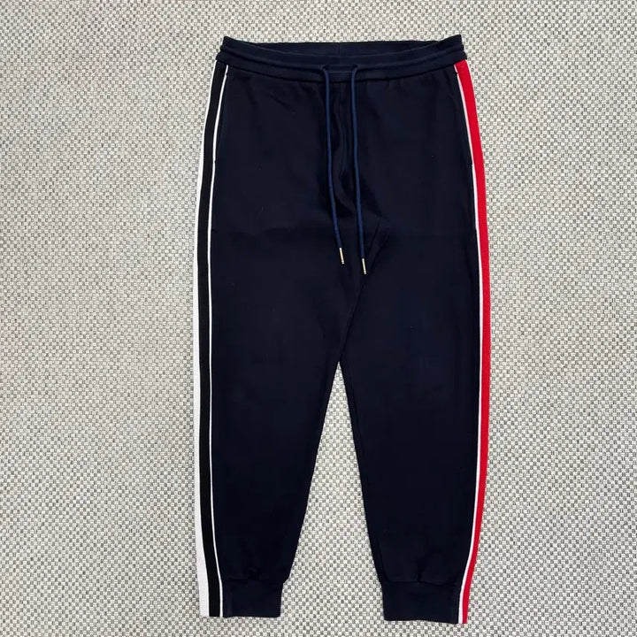 [BUNJANG] Thom Browne Side Line Training Pants / [0]톰브라운 사이드라인 트레이닝 팬츠