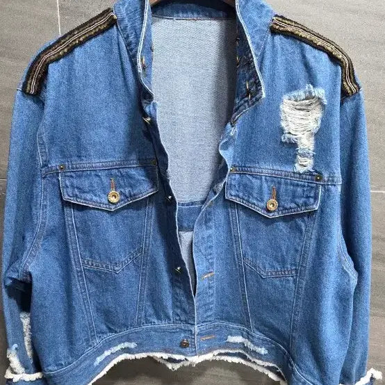[BUNJANG] Embellished Denim Jacket / 아주 예쁜  청자켓,  비즈장식카라 스팽글  데미지 청자켓 , 거의