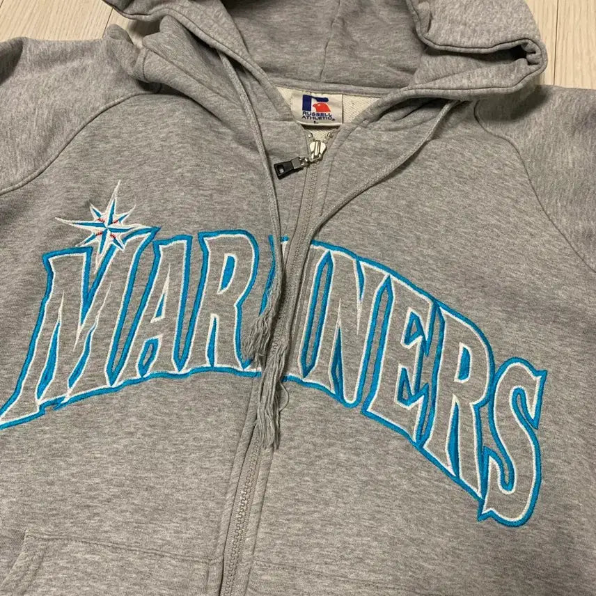 [BUNJANG] Russell Athletic Seattle Mariners Hooded Zip-up / 러셀애슬레틱 시애틀 매리너스 후드집업