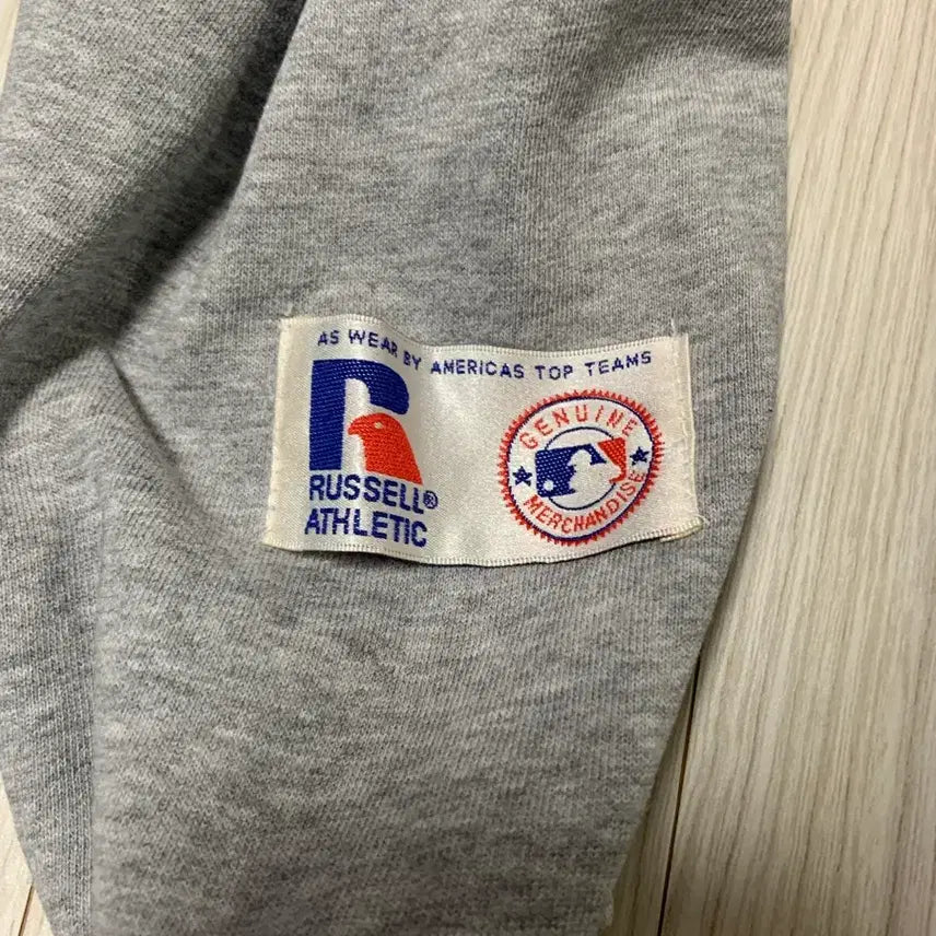 [BUNJANG] Russell Athletic Seattle Mariners Hooded Zip-up / 러셀애슬레틱 시애틀 매리너스 후드집업