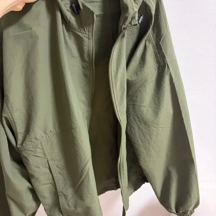 [BUNJANG] NTC 2Way Oversized Hooded Windbreaker Khaki / 엔티비씨 2Way 오버핏 후드 바람막이 카키