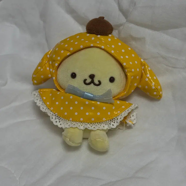 [BUNJANG] Sanrio Pompompurin Raincoat Plush Doll / 산리오 우비 폼폼푸린 인형
