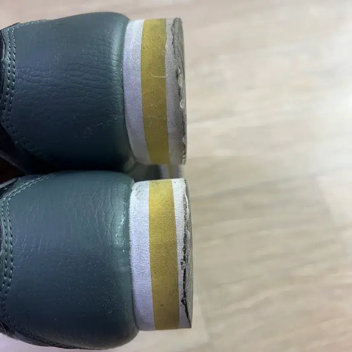 [BUNJANG] Nike Classic Cortez Sneakers / 나이키 클래식 코르테즈 270