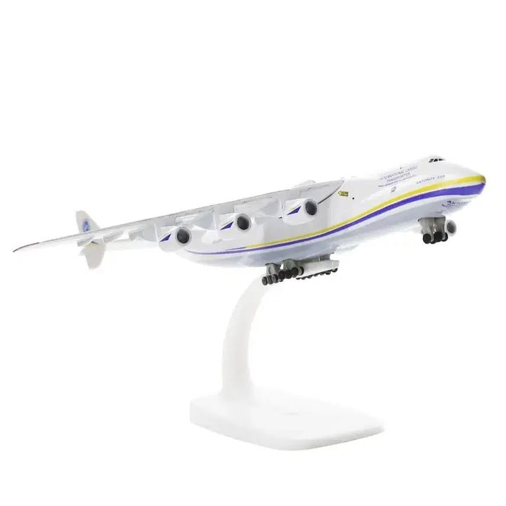 [BUNJANG] Antonov AN-225 Transport Airplane Model / (금속) 안토노프 AN-225 수송기 모형(피규어) 팝니다.