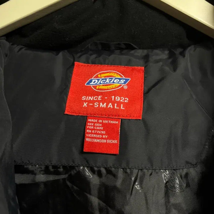 [BUNJANG] Dickies Red Hooded Windbreaker Jacket / 디키즈 레드 후드 바람막이 자켓