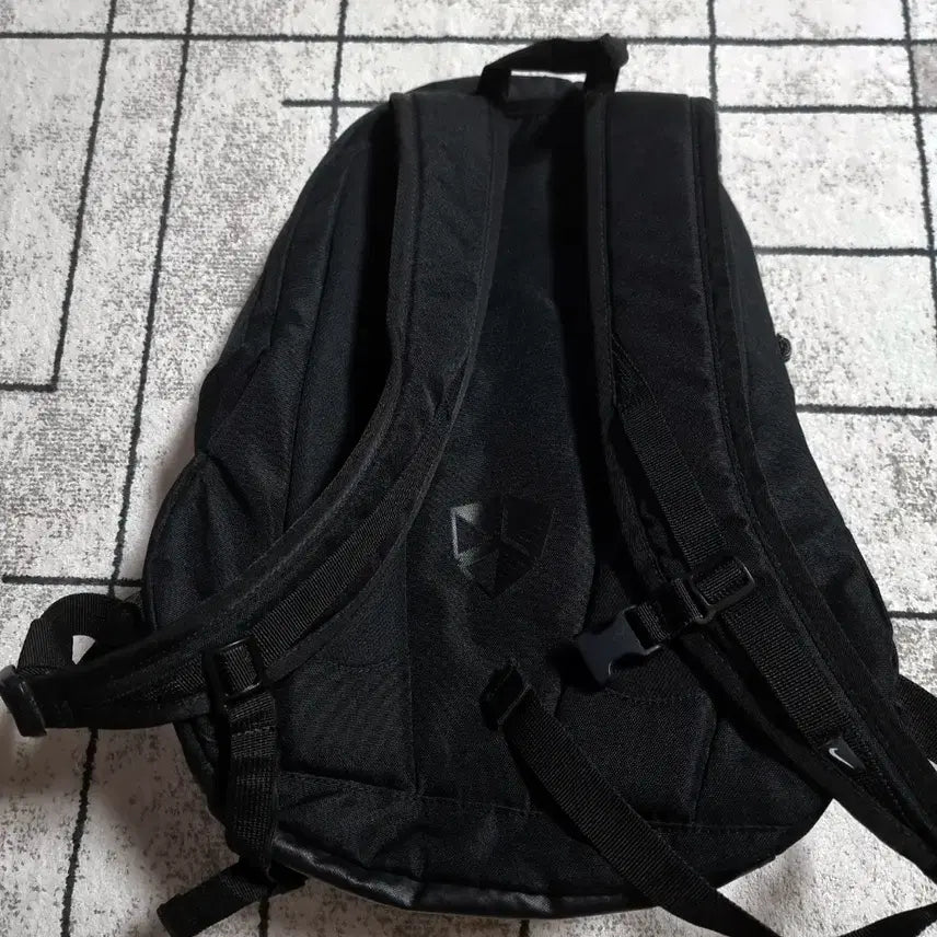 [BUNJANG] Nike Football Offense Backpack Black / 나이키 풋볼 오펜스 백팩 블랙 가방