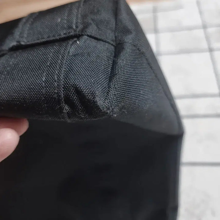 [BUNJANG] Carhartt Essential Tote Vertical Open Shoulder Bag / 칼하트 숄더백 에센셜 토트백 버티컬 오픈 블랙 가방