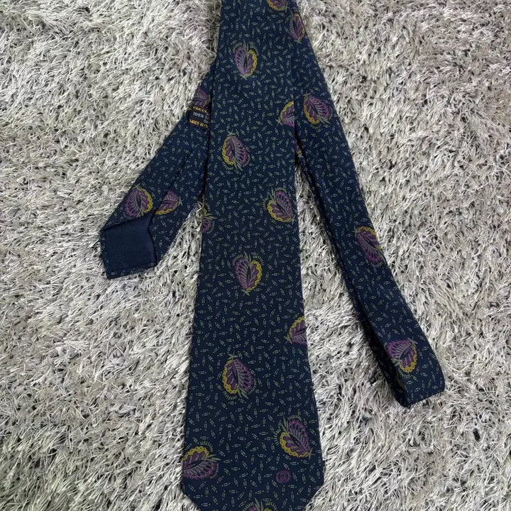[BUNJANG] 이태리제 GUCCI 100프로 실크 넥타이 / 이태리제 GUCCI 100프로 실크 넥타이