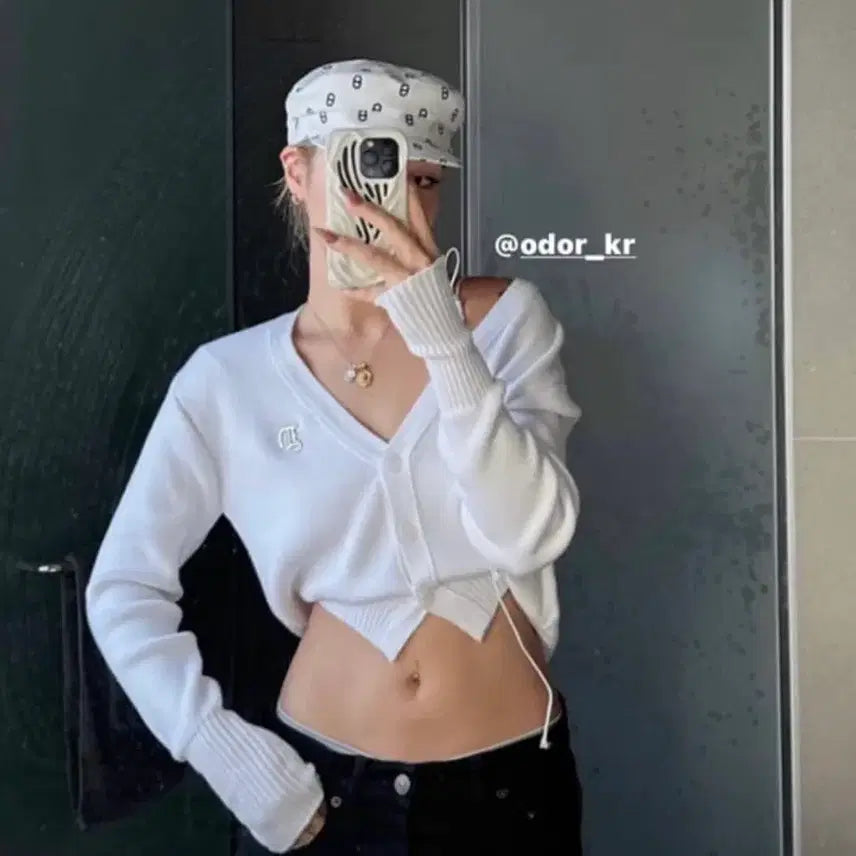[BUNJANG] ODDODEUR Bon Cardigan White / 르세라핌 채원착용 오도어 - 본 가디건 화이트