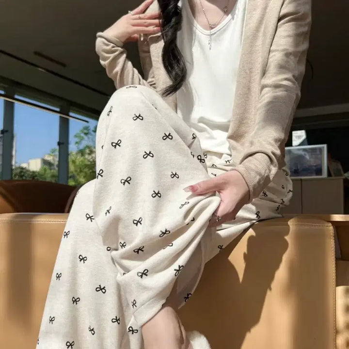 [BUNJANG] Ribbon Pattern Wide Pants (Oatmeal) / 리본 패턴 와이드 팬츠 (오트밀)
