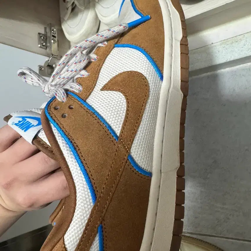[BUNJANG] Nike Dunk Low Brown/White Sneakers / 나이키 덩크 로우 브라운/화이트 스니커즈