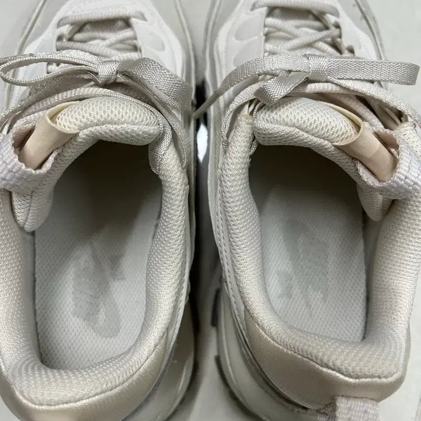 [BUNJANG] Nike Air Max Sneakers / 나이키