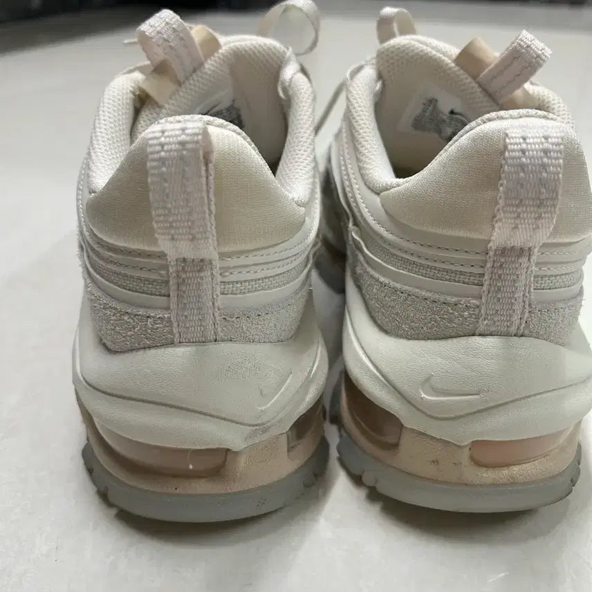 [BUNJANG] Nike Air Max Sneakers / 나이키