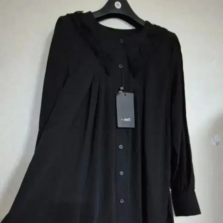 [BUNJANG] AtG Lace Collar Blouse / (새상품)AtG 레이스 칼라 블라우스 블랙 55-66
