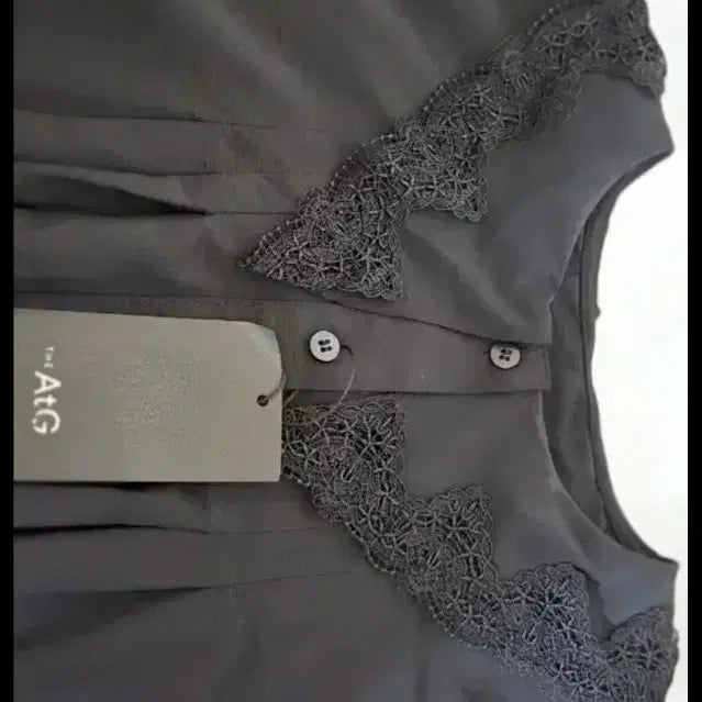 [BUNJANG] AtG Lace Collar Blouse / (새상품)AtG 레이스 칼라 블라우스 블랙 55-66
