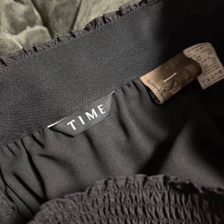 [BUNJANG] Time Main Skirt / 한섬 타임 정가75만 완판 메인 스커트