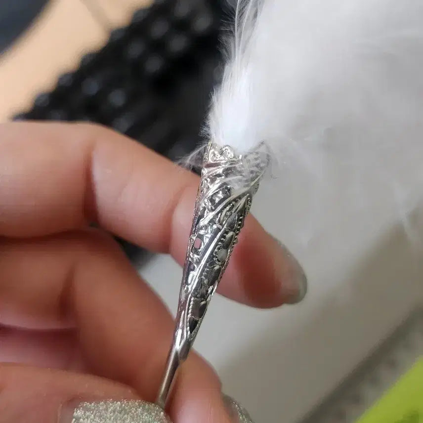 [BUNJANG] Silver Feather Hairpin / 은색 깃털 비녀