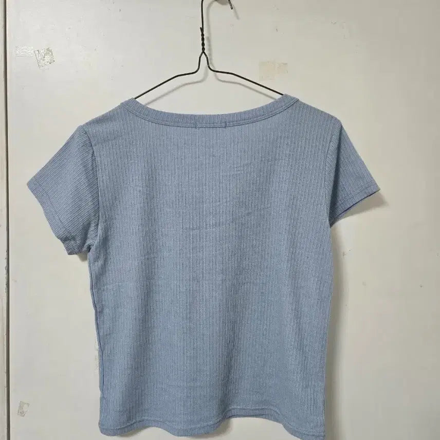 [BUNJANG] Sky Blue Short-Sleeved T-shirt / 하늘색 반팔 티셔츠