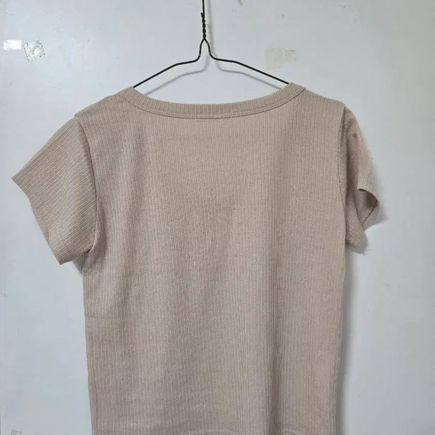[BUNJANG] Beige Short-Sleeved T-Shirt / 베이지 반팔 티셔츠