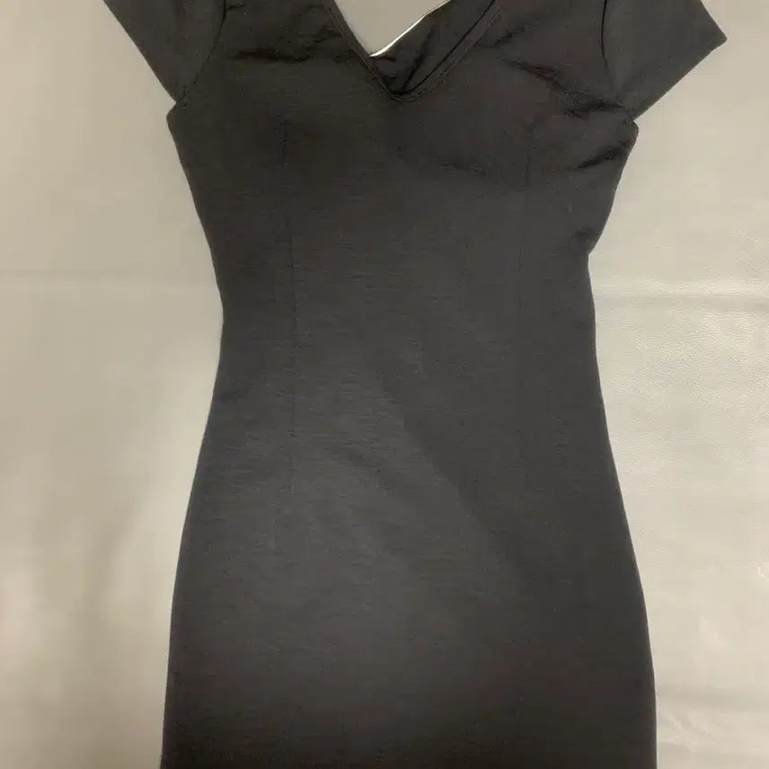 [BUNJANG] Black Color Block Mini Dress / 배색 버튼 포인트 블랙 홀복