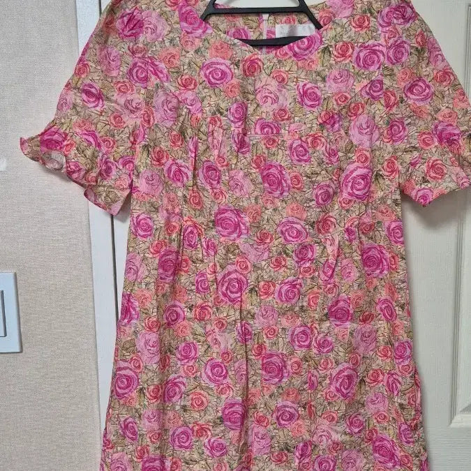 [BUNJANG] Rennybon Rose Pattern Midi Dress / 레니본 여름 원피스