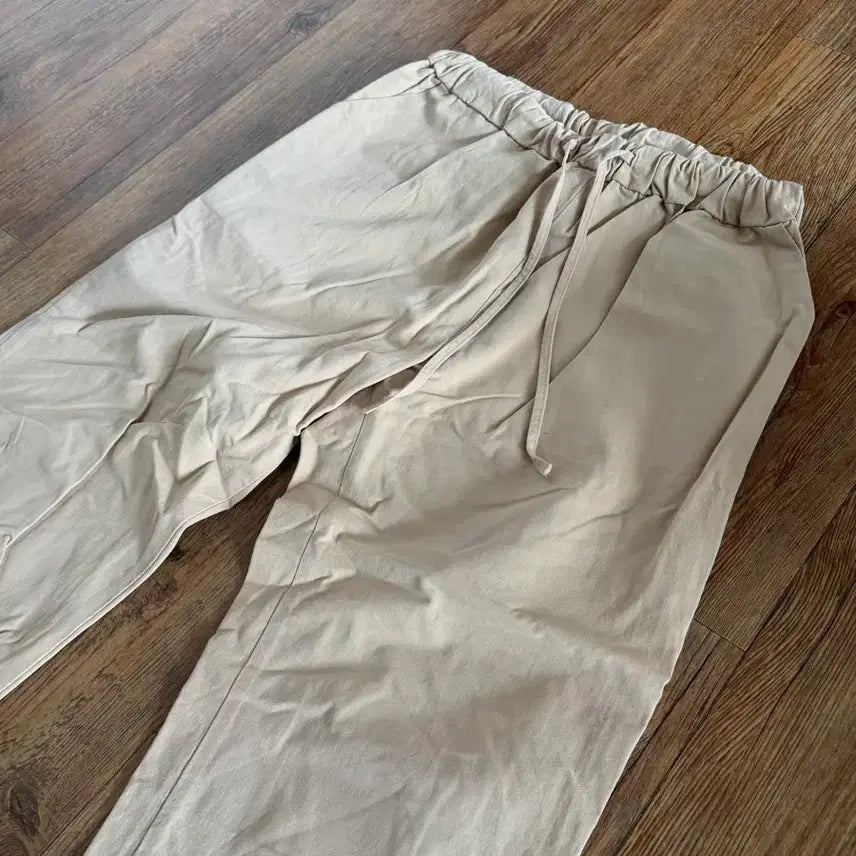 [BUNJANG] Beige Elastic Waist Pants - New / 베이지 고무줄바지 새상품