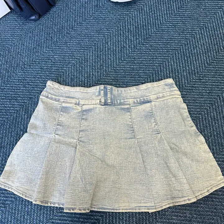 [BUNJANG] H&amp;M Pleated Denim Mini Skirt / H&amp;M 새상품/ 데님 플리츠 스커트